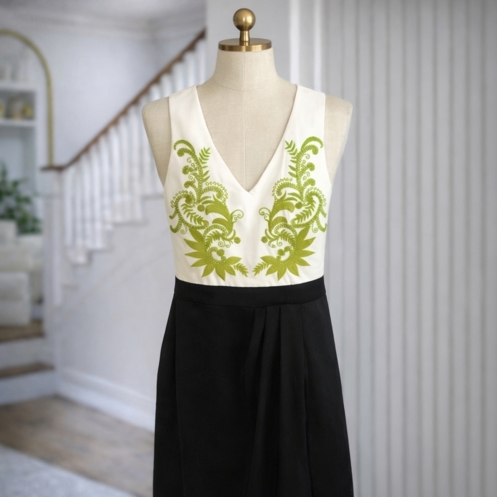 SACHIN + babi knee length embroidered dress sz 2